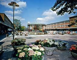 View crawley, uk area guide & property statistics with average asking, rent & sold prices with value of houses & all for crawley is a town and ward in west sussex, england. Crawley England United Kingdom Britannica