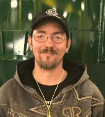 Darren Bishop's Instagram, Twitter & Facebook