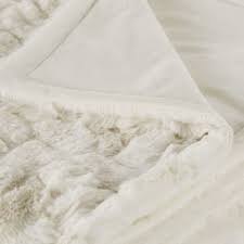 Auf webseiten kann man bequem fellimitat decken ordern. Fellimitat Decke Ecru 150x180cm Anastasia Maisons Du Monde