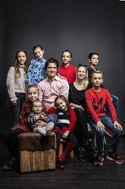 Een bijzondere dag voor de familie buddenbruck, die we nog kennen uit vorige seizoenen van een huis vol. Boskoops Gezin In Tv Serie Een Huis Vol Foto Ad Nl