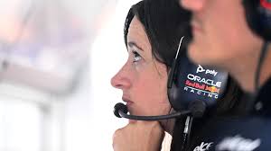 Max Verstappen si affiderà ad Hannah Schmitz: le foto