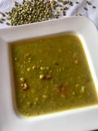Erbsensuppe Erbseneintopf Knoblauchwurst Deftige Hausmannskost Lebensmittel Essen Erbsen Suppe Hausgemachtes Rezept