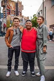 Far from home gave fans of the mcu a new take on the character of mj, and here are a few things only the most observant will have noticed. Video Cast Members From Spider Man Far From Home Surprise Guests At Disney California Adventure Mickeyblog Com