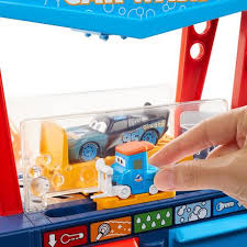Cap comes off the tail of the car. Disney Pixar Cars Color Change Dinoco Car Wash Playset Walmart Canada