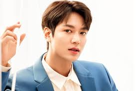 He performed alternative military service in the gangnam district office. Lee Min Ho Is First Korean Star To Have 20m Facebook Instagram Followers Philstar Com