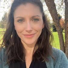 Danielle Strong (DaniMaeStrong)