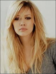Jetzt geben wir einige ratschläge, wie sie einen niedrigen schnelle frisuren zum nachmachen. Damen Frisuren Duenne Lange Haare Frisur Lange Dunne Haare Einfach Haircuts For Long Hair With Bangs Haircuts For Long Hair With Layers Long Layered Hair