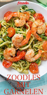 Rezept Zucchini Spaghetti Mit Garnelen Freundin De Ruth Recettessaines En 2020 Spaghetti De Courgette Plat Sans Viande Spaghetti Recette