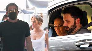 Ben affleck, kate beckinsale, josh hartnett, william lee scott. Ben Affleck And Jennifer Lopez Look At A Mansion Together In L A Entertainment Tonight
