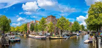 Das offizielle besucherportal der niederländischen hauptstadt: Amsterdam Ist Die Hauptstadt Und Bevolkerungsreichste Stadt Der Niederlande Lizenzfreie Fotos Bilder Und Stock Fotografie Image 38333797