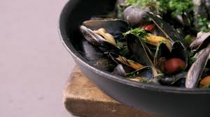 Wok De Moules Aux Tomates Cerises Recept
