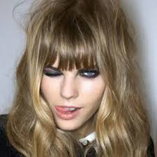 Non strofinare i capelli, altrimenti si incresperanno 7 x fonte di ricerca. Capelli Grossi E Folti Come Tagliarli Idee Per Chi Ha Tanti Capelli