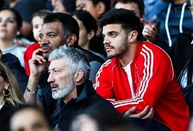 Emile ntamack, les mômes et le rugby. Champions Cup Romain Ntamack Stade Toulousain Mon Pere Ne Fait Pas L Ancien Avec Moi Actu Rugby
