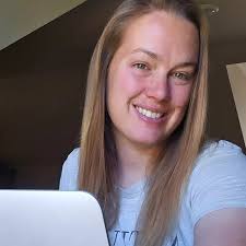 I have a short and spicy novella if you're looking for a one-sitting  romantasy read ❤️‍🔥🌶️ https://www.amazon.com/dp/B0DG6LKMSK