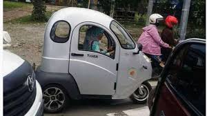 Motor roda tiga murah di indonesia. Motor Roda Tiga Rasa Mobil Melaju Di Jalan Raya Bolehkah
