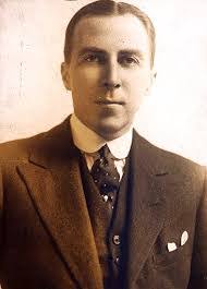 Juan Estudillo's Instagram, Twitter & Facebook