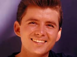 🇺🇸 JOHNNY TILLOTSON