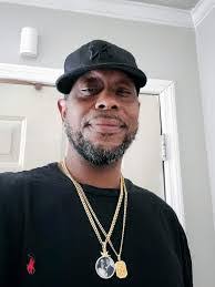 Andre Lynn's Instagram, Twitter & Facebook