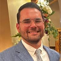 100+ perfiles de «Moschella»