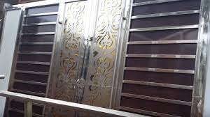 50 latest gate designs for home house villa khothi farms farmhouse modern gate design 2020 in delhi gurgaon noida faridabad ghaziabad ncr. Modern Steel Gate Design Price Rs 1 25 Lakh Wood Gate Design For Home House Villa Youtube