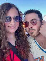 Midnight ET #Sucker Jonas Brothers https://JonasBrothers.lnk.to/suckerFp