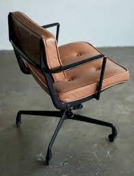 This task chair features a five pedestal base all equipped with deluxe ball casters for easy mobility while the. Welcher Schreibtischstuhl Passt Zu Ihnen Entscheiden Sie Selbst Anhand Der Aktuellsten Designs Dekoration Diy Office Chair Office Chair Design Desk Chair