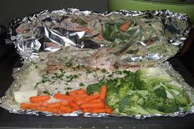 Aprende a cocinar salmón a las finas hierbas en papillote con aceite de oliva virgen extra carapelli oro verde. Cocinar En Papillote Mas Sano Imposible