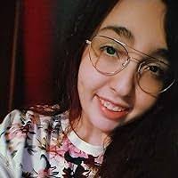 Raquel Tirado's Instagram, Twitter & Facebook