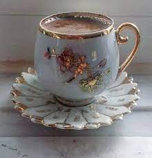 Pin By Maryna Mekheda On Kava 5 Pretty Coffee Cups Coffee Cafe Tea Cups