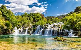 Im rahmen der inselrundfahrt krk besuchen wir drei malerische städtchen. Die 14 Schonsten Wasserfalle In Kroatien Krka Plitvicer Seen