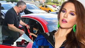 Koşun, demet akalın 'ın imla sorununa çözüm bulundu! Demet Akalin Dan Meb E Tepki Ben Yapsam Icimden Gecersiniz Magazin Haberleri