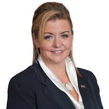 Kara Casey's Instagram, Twitter & Facebook