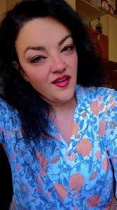 Veronica Flor's Instagram, Twitter & Facebook