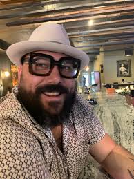 High prices for school pictures by Legacy Studios in FBISD