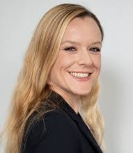 Karen Stachura's Instagram, Twitter & Facebook