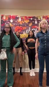 my pregnant self trying to dance 😭😭😭 #happythanksgiving