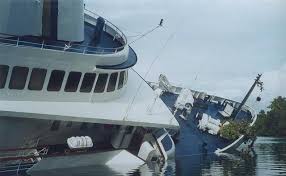 Somewhere in the solomon island, is a cruise ship left abandoned. What Happened To The World Discoverer Abandoned Ships Cruise Ship World