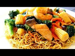 Fried Noodles Crispy Chow Mein Noodles Mi Xao Gion Mi Xao Don Chow Mein Recipe Crispy Chow Mein Noodles Asian Dishes