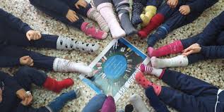 A ogni calzino il suo riciclo. Nardo A Scuola La Giornata Del Calzino Spaiato Una Colorata Protesta Contro Il Bullismo