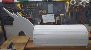 Diy Einhorn Aus Holz Voltigierpferd In 2020 Voltigierpferd Voltigieren Holzpferd Garten