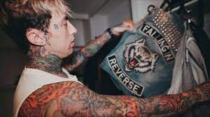 Falling in reverse is an american rock band based in las vegas, nevada that formed in 2008 by lead vocalist ronnie radke while he was incarcerated. Falling In Reverse Ronnie Radke Cribs Youtube