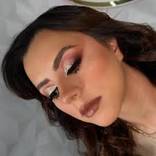 Leslie Medrano Makeup &...