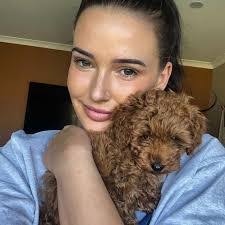 Nadia Harmon's Instagram, Twitter & Facebook