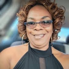 Lana Barto's Instagram, Twitter & Facebook