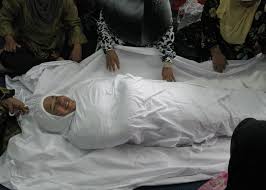 Bagi orang yang berpuasa akan mendapatkan dua kebahagiaan yaitu kebahagiaan ketika dia berbuka dan kebahagiaan ketika berjumpa dengan rabbnya. Salah Kaprah Banyak Yang Beranggapan Bila Meninggal Di Bulan Ramadhan Pasti Husnul Khotimah