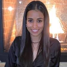 Eleanor Sandoval's Instagram, Twitter & Facebook