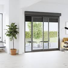 Vous définissez tous les détails de votre baie vitrée coulissante. Baie Coulissante Alu Volet Roulant Electrique Goodhome Gris L 240 X H 215 Cm Uw 1 7 Castorama