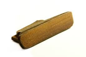 Par exemple, si l'entreprise met l'accent sur le service « non seulement vous êtes un leader dans l'industrie, avec des finances solides et un excellent modèle d'affaires, mais j'ai également vu sur votre page. Haschich Wikipedia