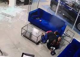 (nypd) jefferson was looking to purchase a car for danica for her birthday, when the car dealership turned into a shooting gallery. Dad Is Shot As He Tries To Shield His Children From Gunman At Bronx Car Dealership Daily Mail Online
