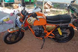 Inilah modifikasi honda tiger terbaru yang keren 2017 via motorku.net. Honda Cb Antik Jadi Batik Begini Jadinya